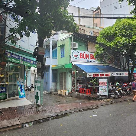 Half Coffee N Dorm Hostel Ho Chi Minh City Bagian luar foto